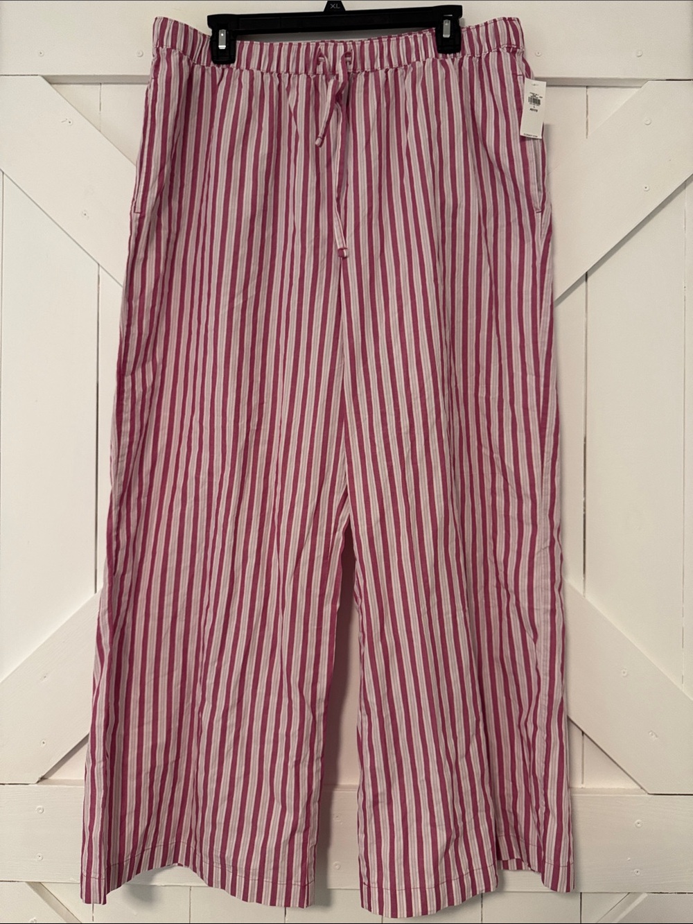 Old Navy Women's Pink Stripe Drawstring Lounge Pants | Petite L
